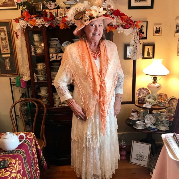 Meet your Posher, Susan - Picture 7 of 8